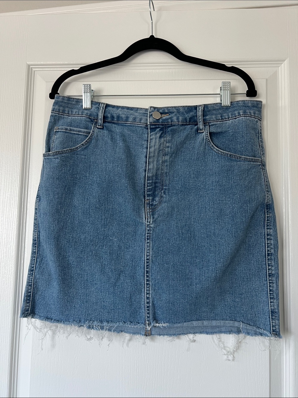 Like New H&M Light Blue Denim Skirt with Frayed Hem size 12